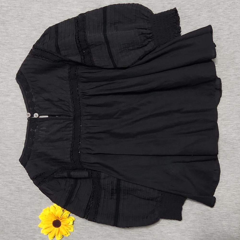 ARITZIA SUNDAY BEST Black Lacey Puff-Sleeve Crop Summer Peasant Blouse Top Shirt - Picture 6 of 16